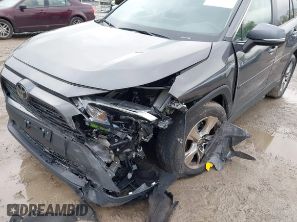 2023 Toyota RAV4 XLE с VIN 2T3P1RFV3PW351459, выставлен на аукционе IAAI как лот 42190233 с пробегом 135 562 миль миль и . История ставок и продаж доступна на DreamBid. Изображение 6.
