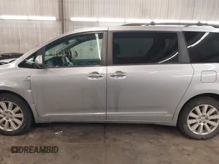 2017 Toyota Sienna XLE z VIN 5TDDZ3DC7HS151052, wystawiony jako IAAI lot #41498506 z przebiegiem 131 063 mil mil oraz . Historia ofert i sprzedaży dostępna na DreamBid. Obrazek 15.