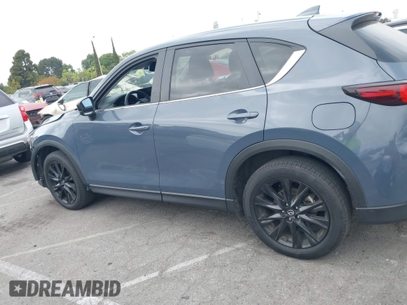 2024 Mazda CX-5 2.5 S Carbon Edition with VIN JM3KFBCL6R0482860, listed as a IAAI auction lot 42108547 with 30,802 mi miles. Bid and sale history available at carsss.com. Image 15.