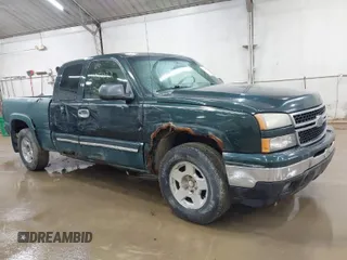 2006 Chevrolet Silverado 1500 LT3 with VIN 1GCEK19Z36Z277284, listed as a IAAI auction lot 41951032 with 221,522 mi miles and . Bid and sale history available at DreamBid. Image 1.