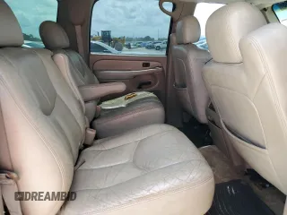 2003 Chevrolet Suburban LT with VIN 1GNEC16Z93J261285, listed as a Copart auction lot 61180305 with 211,620 mi miles and Non repairable. Bid and sale history available at DreamBid. Image 11.