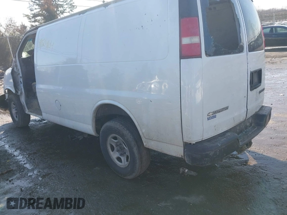 2003 Chevrolet Express Cargo with VIN 1GCFG25T731220111, listed as a IAAI auction lot 41504104 with Not Provided miles and . Bid and sale history available at DreamBid. Image 3.