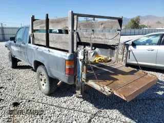 1992 Toyota Pickup DLX z VIN JT4VN13D5N5098643, wystawiony jako Copart lot #68855044 z przebiegiem 211 275 mil mil oraz Szkoda całkowita • Salvage title. Historia ofert i sprzedaży dostępna na DreamBid. Obrazek 2.