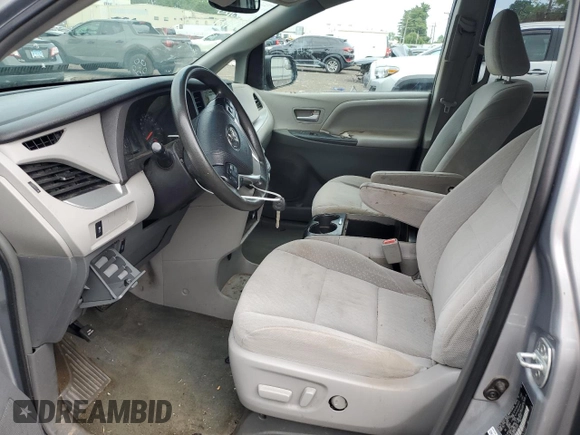 2015 Toyota Sienna LE with VIN 5TDJK3DC5FS120127, listed as a Copart auction lot 60461345 with 152,368 mi miles and Salvage title. Bid and sale history available at DreamBid. Image 7.