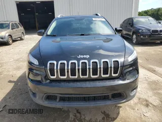 2018 Jeep Cherokee Latitude with VIN 1C4PJLCB8JD533525, listed as a Copart auction lot 60840625 with 89,011 mi miles and Salvage title. Bid and sale history available at DreamBid. Image 5.