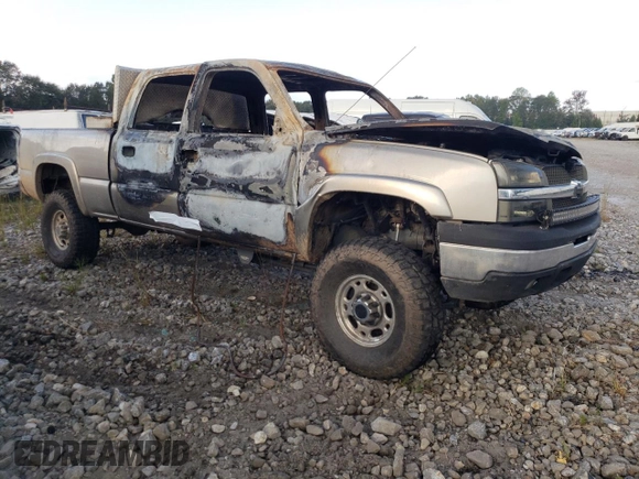 2003 Chevrolet Silverado 1500HD LS z VIN 1GCGK13UX3F142788, wystawiony jako Copart lot #74943634 z przebiegiem Nie podano mil oraz Szkoda całkowita • Salvage title. Historia ofert i sprzedaży dostępna na DreamBid. Obrazek 4.