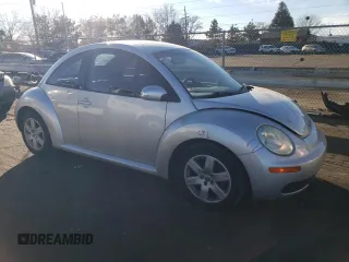 2007 Volkswagen New Beetle Coupe with VIN 3VWEW31C57M508502, listed as a Copart auction lot 82336004 with 58,533 mi miles and Salvage Title. Bid and sale history available at carsss.com. Image 4.