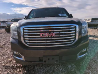 2018 GMC Yukon XL SLT with VIN 1GKS2GKC1JR105652, listed as a Copart auction lot 81405944 with 134,747 mi miles and Salvage Title. Bid and sale history available at carsss.com. Image 5.