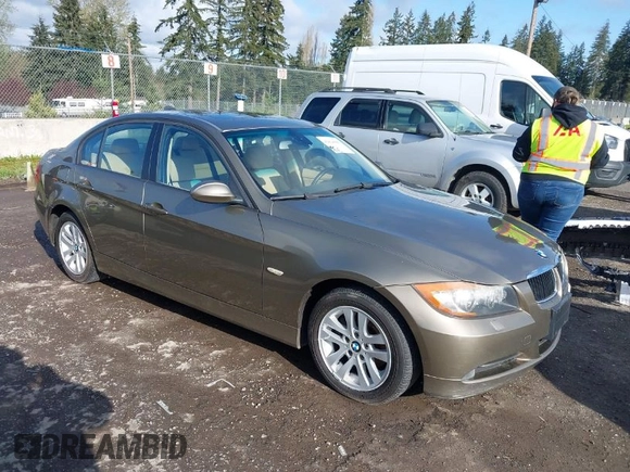 2007 BMW 3 Series 328xi with VIN WBAVC93577KX57207, listed as a IAAI auction lot 42024089 with 119,521 mi miles. Bid and sale history available at carsss.com. Image 1.