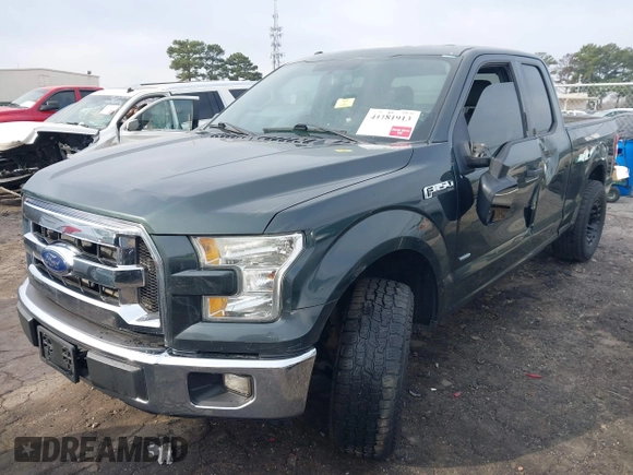 2015 Ford F-150 XL with VIN 1FTEX1CP1FFB64492, listed as a IAAI auction lot 41781913 with 195,516 mi miles. Bid and sale history available at carsss.com. Image 2.
