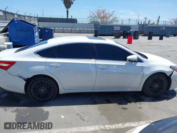 2017 Toyota Avalon XLE z VIN 4T1BK1EB2HU250987, wystawiony jako IAAI lot #42080162 z przebiegiem 71 118 mil mil oraz . Historia ofert i sprzedaży dostępna na DreamBid. Obrazek 13.