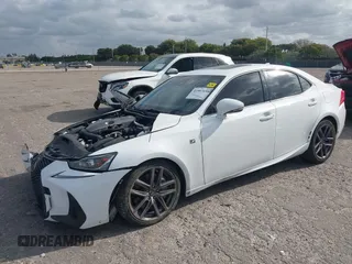 2018 Lexus IS 300 z VIN JTHBA1D23J5073664, wystawiony jako IAAI lot #41907698 z przebiegiem 76 259 mil mil oraz . Historia ofert i sprzedaży dostępna na DreamBid. Obrazek 2.