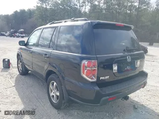 2006 Honda Pilot EX-L with VIN 5FNYF28576B030507, listed as a IAAI auction lot 41720898 with 201,518 mi miles. Bid and sale history available at carsss.com. Image 3.