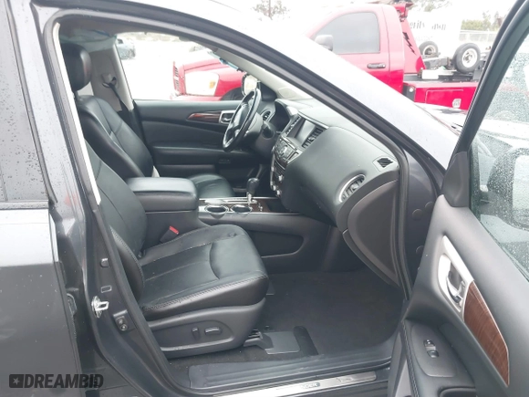 2013 Nissan Pathfinder SL with VIN 5N1AR2MN5DC647196, listed as a IAAI auction lot 41562785 with 154,670 mi miles. Bid and sale history available at carsss.com. Image 5.