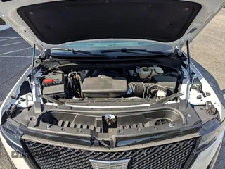 2022 Cadillac Escalade ESV Sport Platinum z VIN 1GYS4RKL0NR276XXX, wystawiony jako Copart lot #59820495 z przebiegiem 63 182 mil mil oraz Czysty tytuł • Clean title. Historia ofert i sprzedaży dostępna na DreamBid. Obrazek 7.