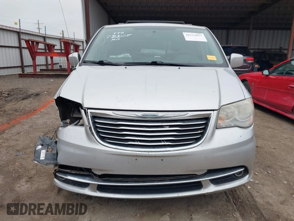 2012 Chrysler Town & Country Touring with VIN 2C4RC1BG8CR382559, listed as a IAAI auction lot 41532073 with 156,586 mi miles. Bid and sale history available at carsss.com. Image 12.