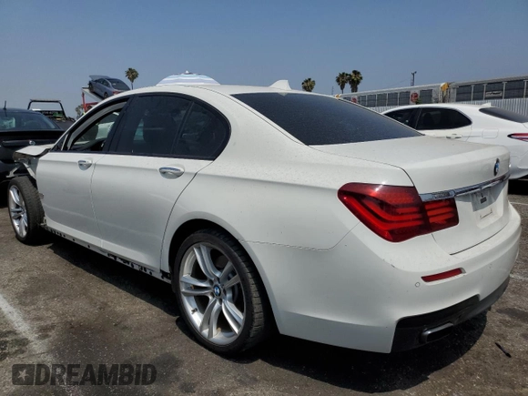 2013 BMW 7 Series 740i with VIN WBAYA6C5XDC995172, listed as a Copart auction lot 60288685 with 28,144 mi miles and Salvage title. Bid and sale history available at DreamBid. Image 2.
