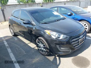 2016 Hyundai Elantra z VIN KMHD35LH7GU305856, wystawiony jako IAAI lot #42444556 z przebiegiem 139 556 mil mil oraz . Historia ofert i sprzedaży dostępna na DreamBid. Obrazek 1.