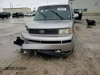 2005 Scion xB z VIN JTLKT324650211104, wystawiony jako Copart lot #55866455 z przebiegiem 210 908 mil mil oraz Szkoda całkowita • Salvage title. Historia ofert i sprzedaży dostępna na DreamBid. Obrazek 14.