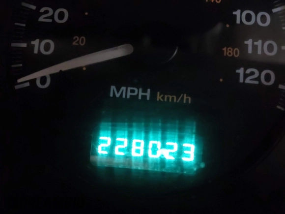 1999 Jeep Grand Cherokee Limited with VIN 1J4GW68N7XC752314, listed as a IAAI auction lot 41776905 with 228,023 mi miles. Bid and sale history available at carsss.com. Image 16.