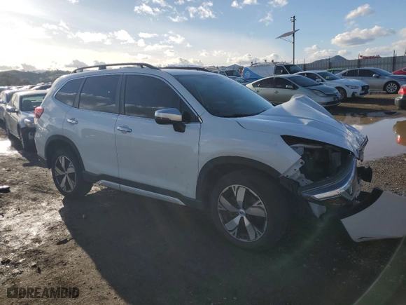 2019 Subaru Forester Touring with VIN JF2SKAWCXKH537698, listed as a Copart auction lot 48814415 with 62,561 mi miles and Salvage Title. Bid and sale history available at carsss.com. Image 4.