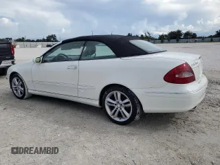 2008 Mercedes-Benz CLK 350 with VIN WDBTK56F78F251122, listed as a Copart auction lot 73884774 with 80,444 mi miles and Salvage Title. Bid and sale history available at carsss.com. Image 2.