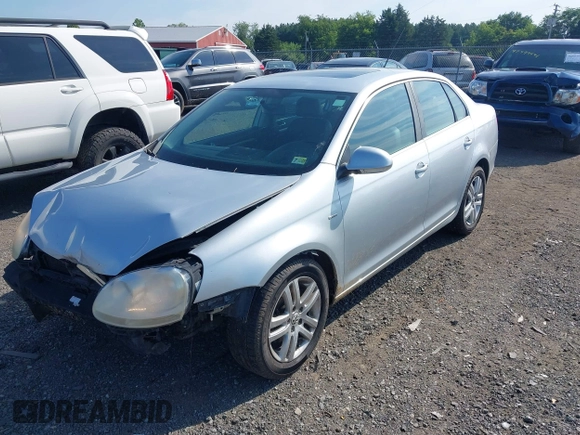 2007 Volkswagen Jetta Wolfsburg Edition with VIN 3VWEF71K87M198635, listed as a IAAI auction lot 42628986 with 180,029 mi miles and . Bid and sale history available at DreamBid. Image 2.