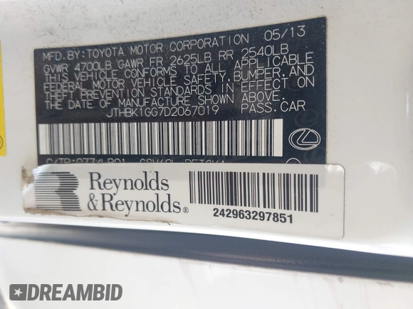 2013 Lexus ES 4dr Sdn with VIN JTHBK1GG7D2067019, listed as a IAAI auction lot 42088189 with 202,667 mi miles. Bid and sale history available at carsss.com. Image 9.
