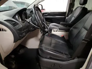 2014 Chrysler Town & Country Touring-L with VIN 2C4RC1CG5ER199878, listed as a Copart auction lot 46840505 with 223,975 mi miles and Clean Title. Bid and sale history available at carsss.com. Image 7.