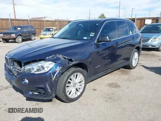 2016 BMW X5 xDrive35i z VIN 5UXKR0C54G0P19251, wystawiony jako IAAI lot #41724798 z przebiegiem 87 824 mil mil oraz . Historia ofert i sprzedaży dostępna na DreamBid. Obrazek 17.