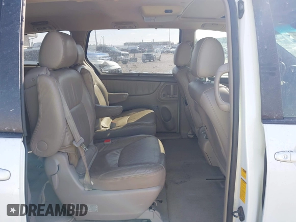 2008 Toyota Sienna XLE with VIN 5TDZK22C18S174818, listed as a IAAI auction lot 41906039 with 249,182 mi miles. Bid and sale history available at carsss.com. Image 8.