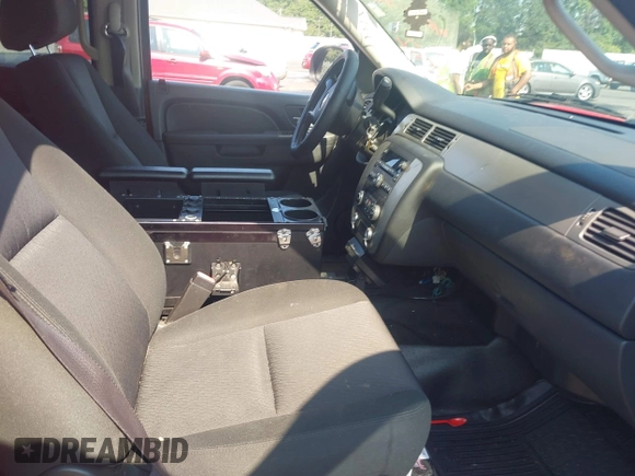 2013 Chevrolet Tahoe Commercial with VIN 1GNSK2E02DR167962, listed as a IAAI auction lot 42554839 with 158,634 mi miles and . Bid and sale history available at DreamBid. Image 5.