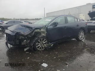 2020 Mazda 3 Select z VIN 3MZBPBCM3LM126317, wystawiony jako Copart lot #51828195 z przebiegiem 70 434 mil mil oraz Szkoda całkowita • Salvage title. Historia ofert i sprzedaży dostępna na DreamBid. Obrazek 1.