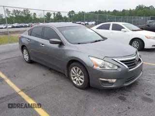 2015 Nissan Altima S z VIN 1N4AL3AP1FC586956, wystawiony jako IAAI lot #42340400 z przebiegiem 269 158 mil mil oraz . Historia ofert i sprzedaży dostępna na DreamBid. Obrazek 1.