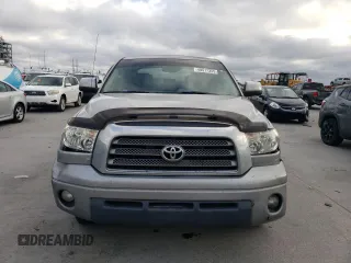 2007 Toyota Tundra Limited z VIN 5TBEV58177S465375, wystawiony jako Copart lot #48517355 z przebiegiem 231 924 mil mil oraz Czysty tytuł • Clean title. Historia ofert i sprzedaży dostępna na DreamBid. Obrazek 5.