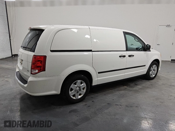 2013 Ram Cargo Van Tradesman with VIN 2C4JRGAG5DR759401, listed as a Copart auction lot 47242205 with 135,800 mi miles and Clean Title. Bid and sale history available at carsss.com. Image 3.