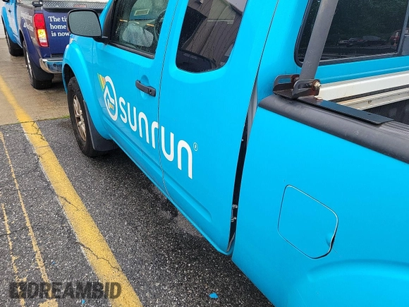 2018 Nissan Frontier SV with VIN 1N6AD0CW9JN760986, listed as a IAAI auction lot 42621224 with 96,456 mi miles and . Bid and sale history available at DreamBid. Image 16.