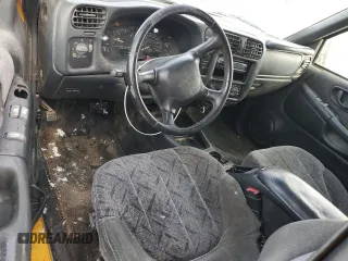 2002 GMC Sonoma SLS with VIN 1GTCT19W528253658, listed as a Copart auction lot 87413674 with 202,831 mi miles and Salvage Title. Bid and sale history available at carsss.com. Image 8.