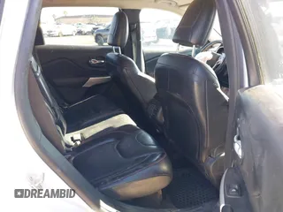2017 Jeep Cherokee Trailhawk L Plus z VIN 1C4PJMBS1HD217370, wystawiony jako IAAI lot #42486588 z przebiegiem 108 695 mil mil oraz . Historia ofert i sprzedaży dostępna na DreamBid. Obrazek 8.