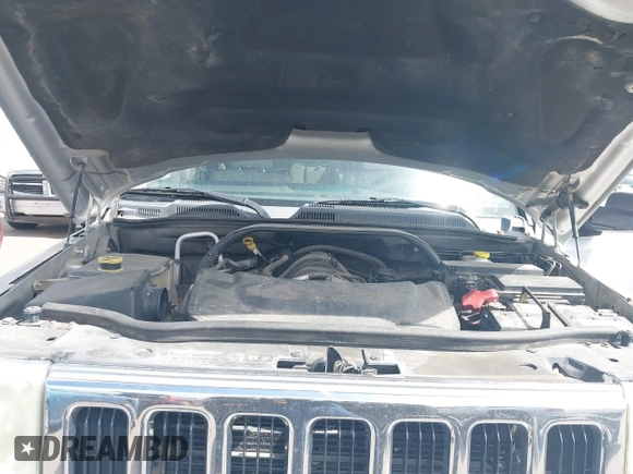 2006 Jeep Commander Limited с VIN 1J8HG58236C164893, выставлен на аукционе IAAI как лот 42644772 с пробегом 182 526 миль миль и . История ставок и продаж доступна на DreamBid. Изображение 10.