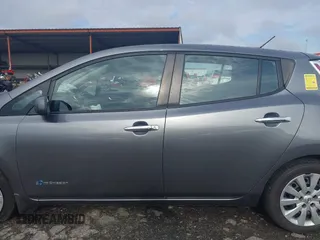 2015 Nissan LEAF S z VIN 1N4AZ0CP9FC310227, wystawiony jako IAAI lot #42101317 z przebiegiem 73 438 mil mil oraz . Historia ofert i sprzedaży dostępna na DreamBid. Obrazek 14.