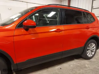 2019 Volkswagen Tiguan S with VIN 3VV0B7AX3KM075498, listed as a IAAI auction lot 41501778 with 143,262 mi miles. Bid and sale history available at carsss.com. Image 14.