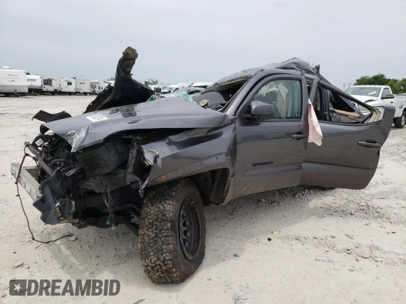 2018 Toyota Tacoma SR z VIN 5TFCZ5AN8JX143068, wystawiony jako Copart lot #58862394 z przebiegiem Nie podano mil oraz Nie do naprawy • Non repairable. Historia ofert i sprzedaży dostępna na DreamBid. Obrazek 1.