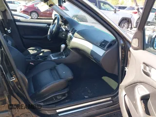 2005 BMW 3 Series 330xi with VIN WBAEW534X5PN40144, listed as a IAAI auction lot 42007301 with 142,252 mi miles and . Bid and sale history available at DreamBid. Image 5.