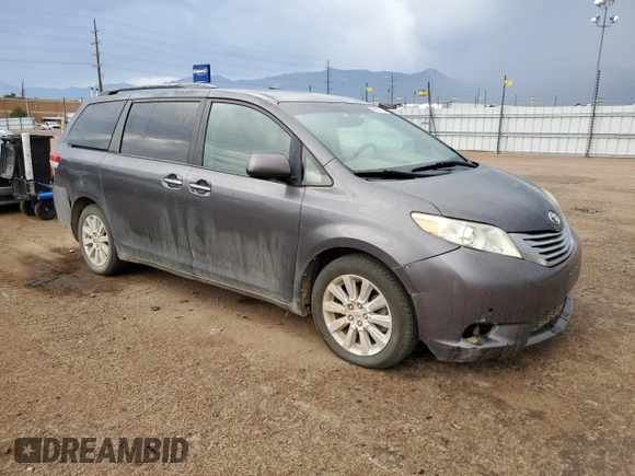 2012 Toyota Sienna XLE with VIN 5TDDK3DC6CS042627, listed as a Copart auction lot 66287715 with 161,548 mi miles and Clean title. Bid and sale history available at DreamBid. Image 4.