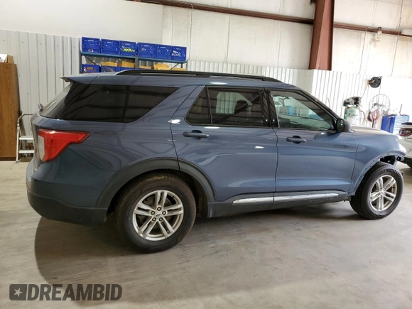 2020 Ford Explorer XLT with VIN 1FMSK7DH6LGA48394, listed as a Copart auction lot 50822015 with 102,575 mi miles and Salvage Title. Bid and sale history available at carsss.com. Image 3.