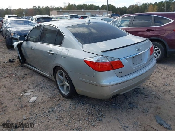 2011 Hyundai Genesis with VIN KMHGC4DF1BU141310, listed as a IAAI auction lot 40743548 with 211,270 mi miles. Bid and sale history available at carsss.com. Image 3.