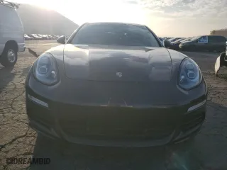 2014 Porsche Panamera S E-Hybrid with VIN WP0AD2A77EL044731, listed as a Copart auction lot 82918834 with 41,296 mi miles and Salvage Title. Bid and sale history available at carsss.com. Image 5.