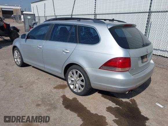 2012 Volkswagen Jetta SportWagen TDI w/Sunroof with VIN 3VWPL7AJ4CM686399, listed as a IAAI auction lot 42036340 with 89,780 mi miles. Bid and sale history available at carsss.com. Image 3.