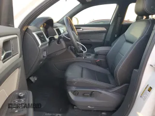 2023 Volkswagen Atlas SE z VIN 1V2DC2CA5PC214689, wystawiony jako Copart lot #77497274 z przebiegiem 29 838 mil mil oraz Nie do naprawy • Non repairable. Historia ofert i sprzedaży dostępna na DreamBid. Obrazek 7.